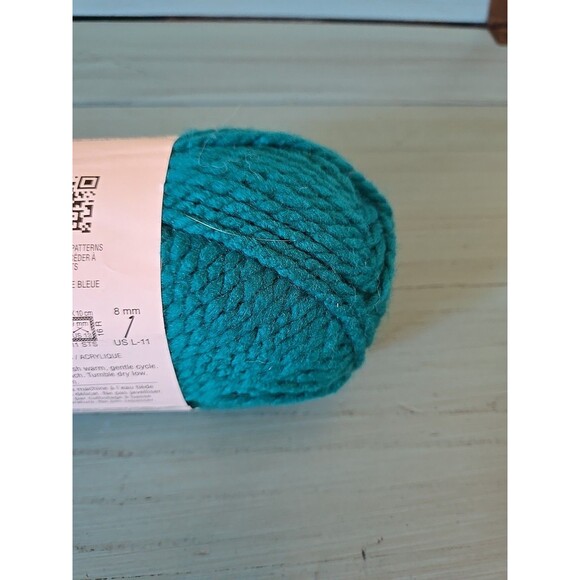ONE SKEIN Loops & Threads Charisme Acrylic Yarn Blue Grass - Lot 7950 Bulky 5 - Picture 4 of 10